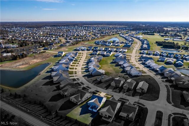 157 Kensington Way, Elyria, OH 44035