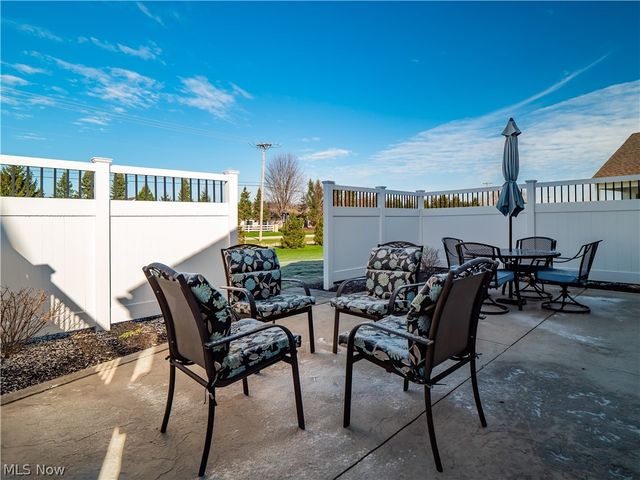 157 Kensington Way, Elyria, OH 44035