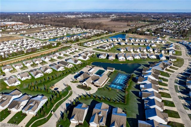 157 Kensington Way, Elyria, OH 44035