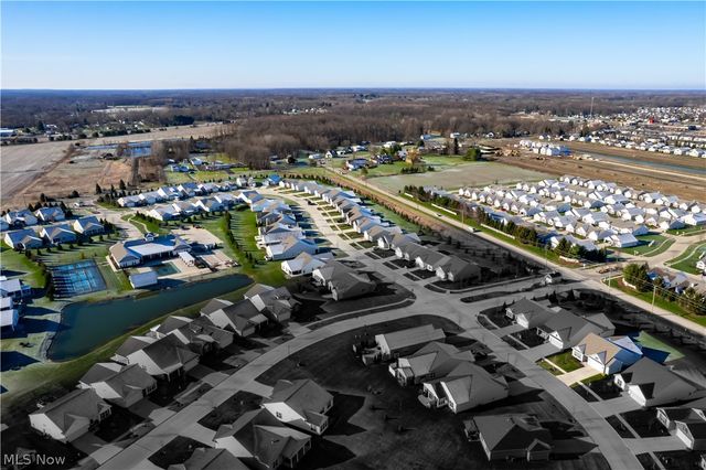 157 Kensington Way, Elyria, OH 44035