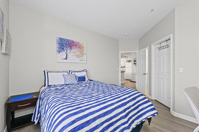 1901 N Lincoln Avenue 105, Urbana, IL 61801