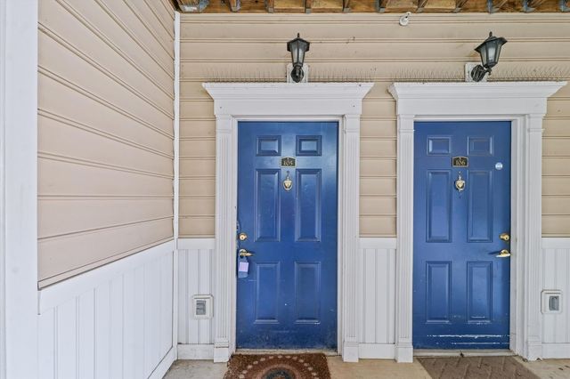 1901 N Lincoln Avenue 105, Urbana, IL 61801