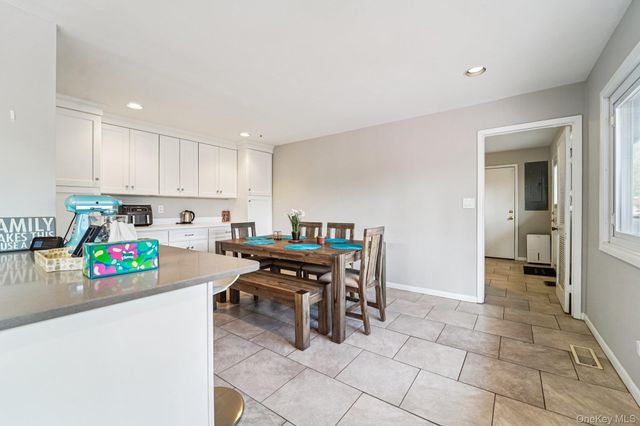 18 Tamarack Lane, Pomona, NY 10970