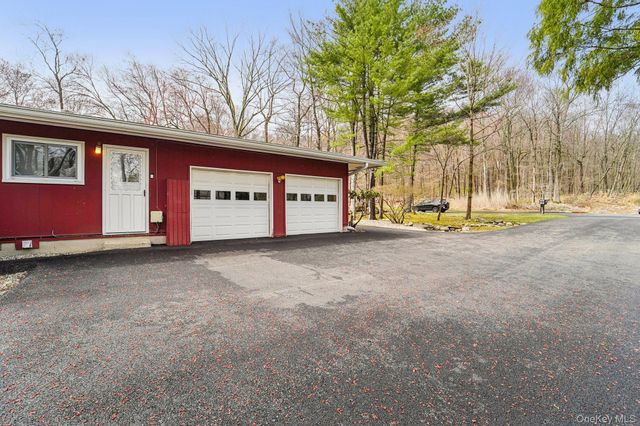 18 Tamarack Lane, Pomona, NY 10970