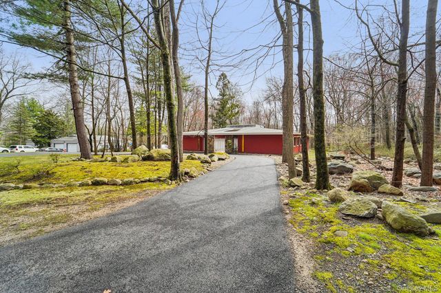 18 Tamarack Lane, Pomona, NY 10970
