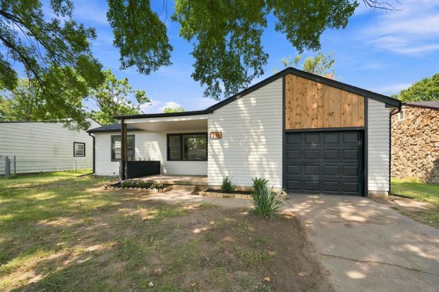 233 S Stearns, Haysville, KS 67060