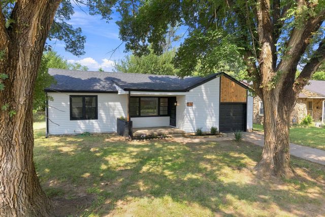 233 S Stearns, Haysville, KS 67060