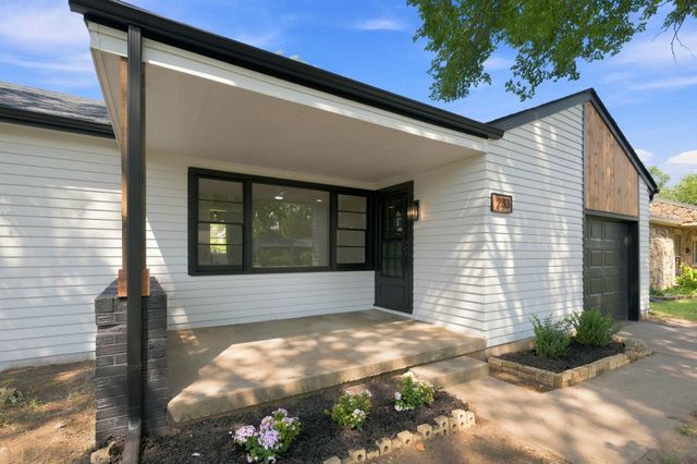 233 S Stearns, Haysville, KS 67060