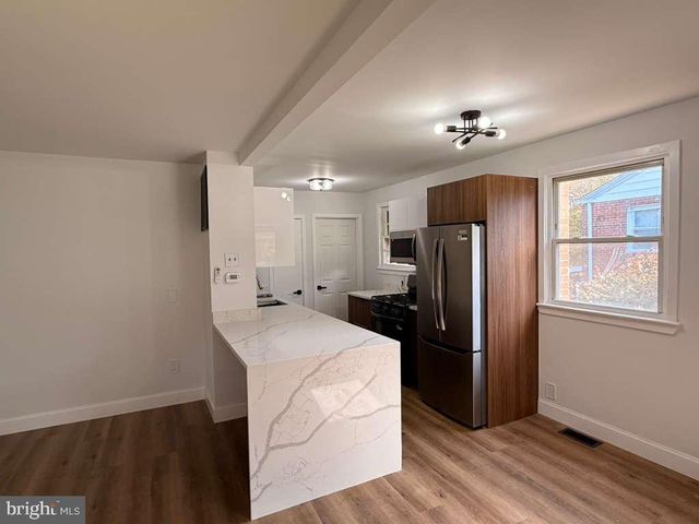 6612 STOCKTON LN, Hyattsville, MD 20784
