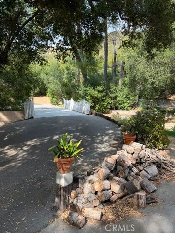 24745 Mulholland, Calabasas, CA 91302