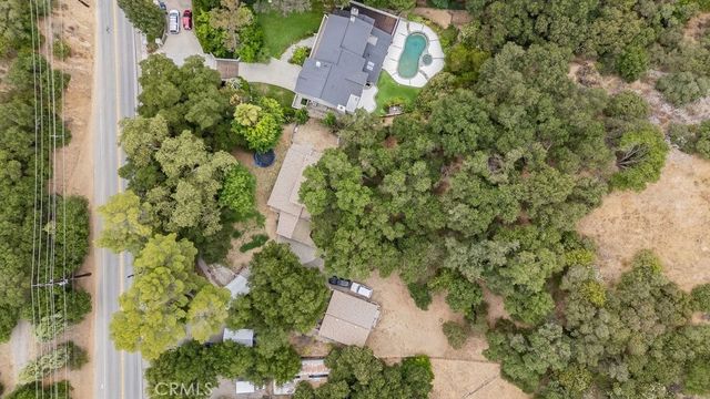 24745 Mulholland, Calabasas, CA 91302