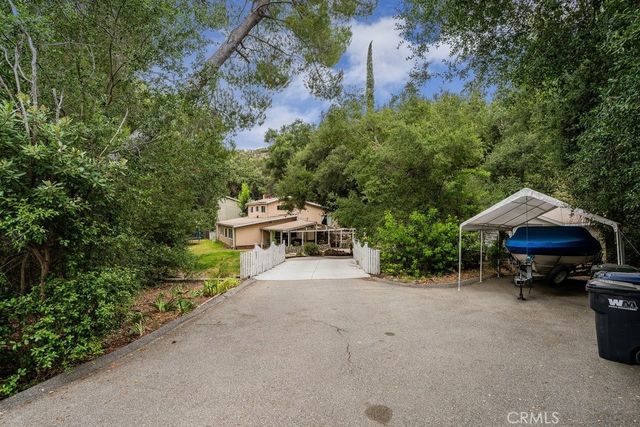 24745 Mulholland, Calabasas, CA 91302