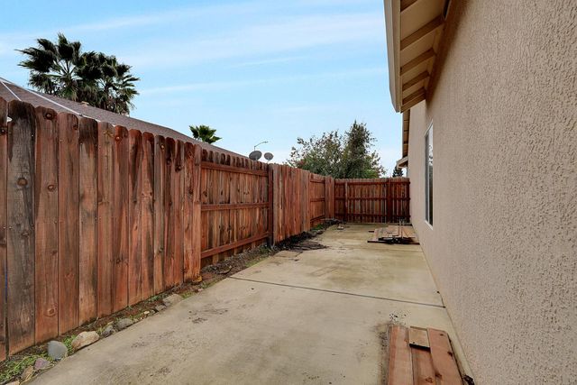 2239 Roberta Ave, Marysville, CA 95901