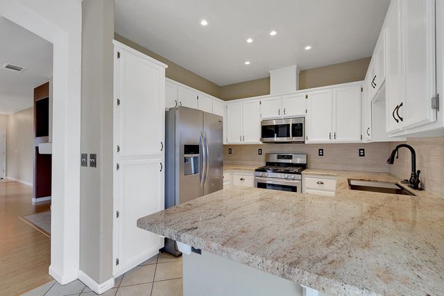 2239 Roberta Ave, Marysville, CA 95901