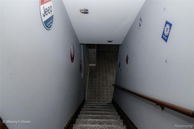 29226 Scarborough Drive, Warren, MI 48088