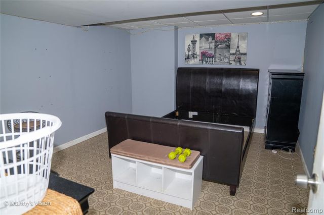 29226 Scarborough Drive, Warren, MI 48088