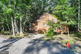 495 CAYUGA TRL, Hedgesville, WV 25427