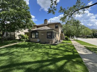 4957 Estes Avenue, Skokie, IL 60077