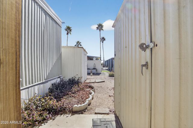 1804 W TEPEE Street 64, Apache Junction, AZ 85120