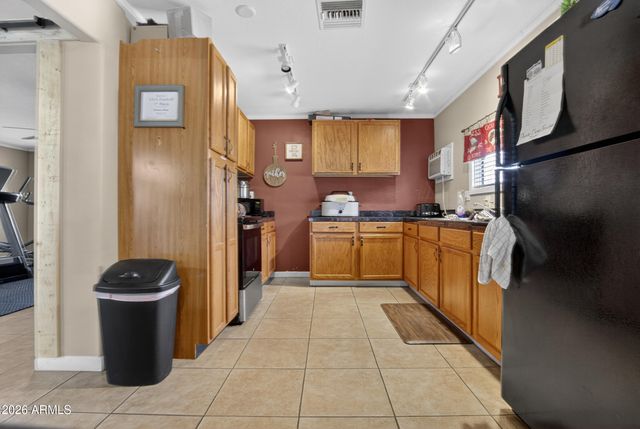 1804 W TEPEE Street 64, Apache Junction, AZ 85120