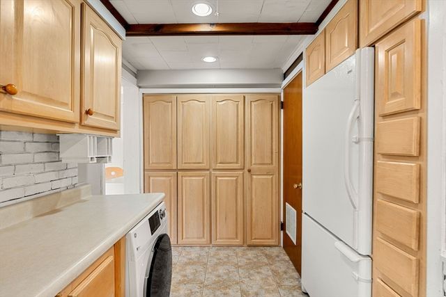 583 Chandler St, Tewksbury, MA 01876