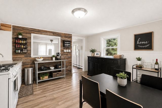 583 Chandler St, Tewksbury, MA 01876