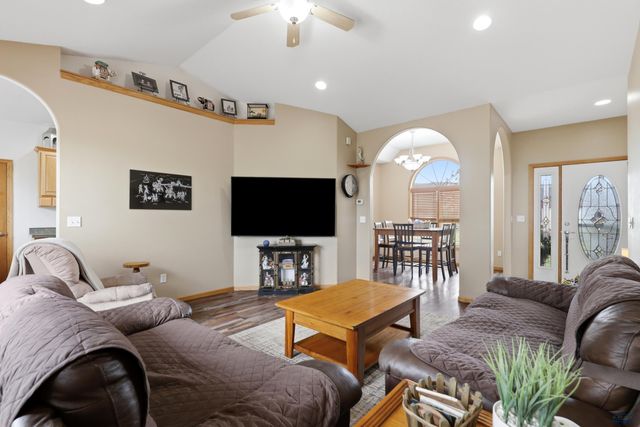 2358 WILDHORSE DR, Rapid City, SD 57703