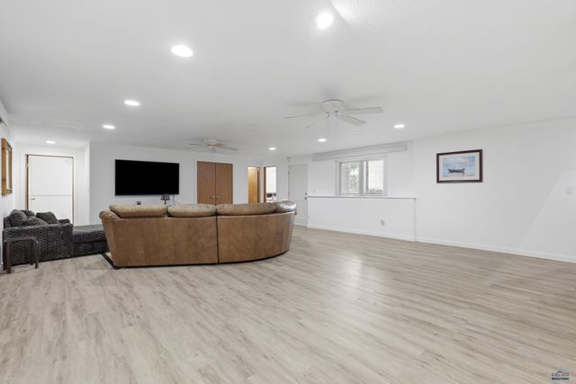 2358 WILDHORSE DR, Rapid City, SD 57703