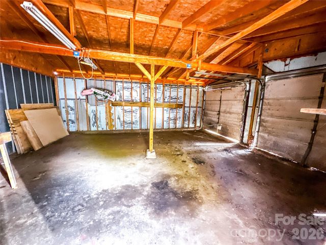 6 Lake Eden Circle, Black Mountain, NC 28711