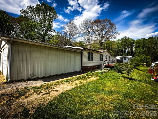 6 Lake Eden Circle, Black Mountain, NC 28711