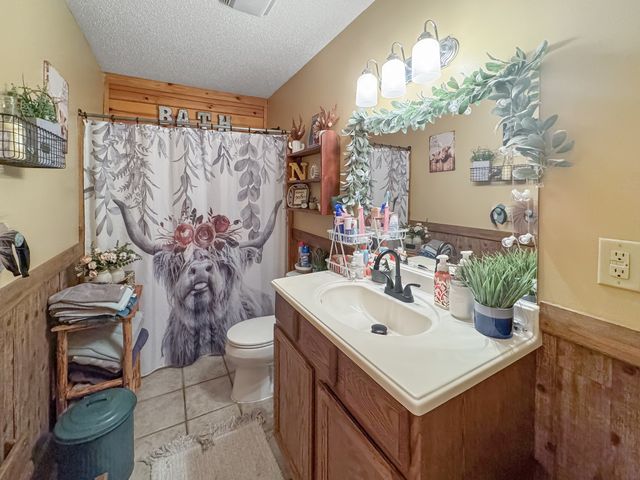 130 Wayne Threatt Rd, Dover, TN 37058