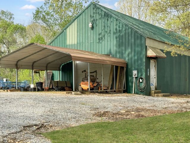 130 Wayne Threatt Rd, Dover, TN 37058