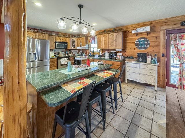 130 Wayne Threatt Rd, Dover, TN 37058
