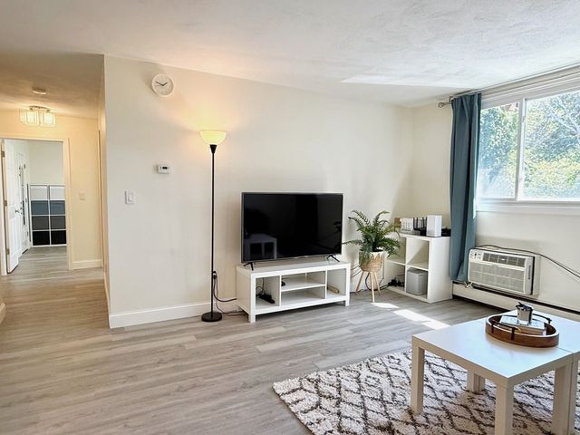101 Waite St B4, Malden, MA 02148