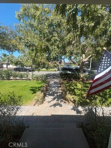 223 Lillian, Costa Mesa, CA 92627
