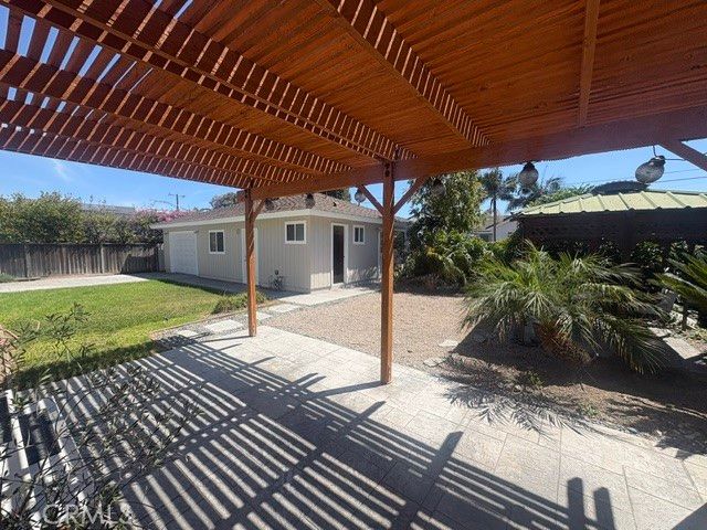 223 Lillian, Costa Mesa, CA 92627