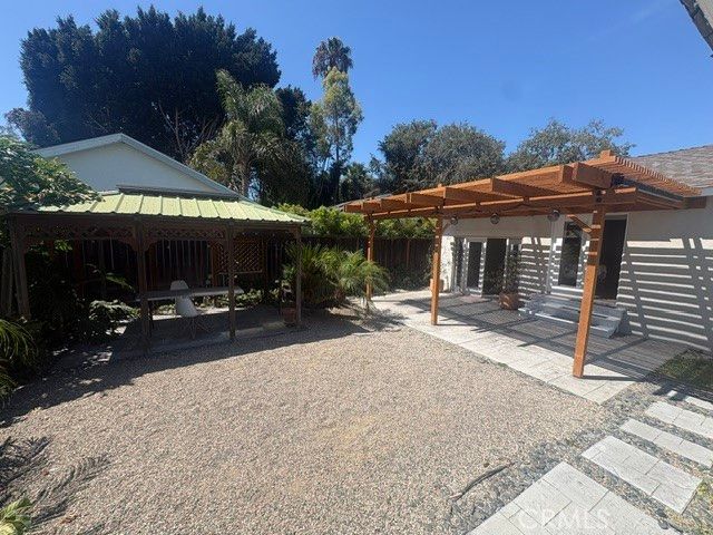 223 Lillian, Costa Mesa, CA 92627