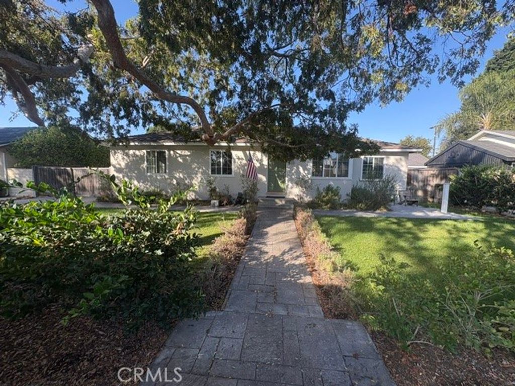 223 Lillian, Costa Mesa, CA 92627