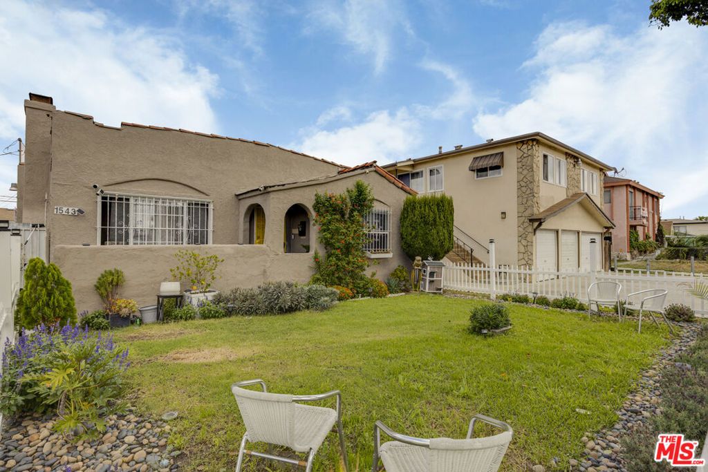 1543 W 82nd Street, Los Angeles, CA 90047 — photo 3