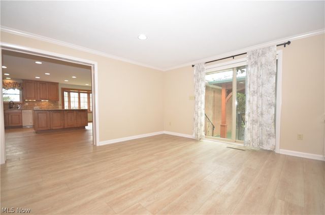 987 Howard Drive, Tallmadge, OH 44278