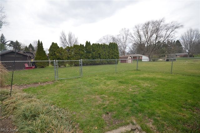 987 Howard Drive, Tallmadge, OH 44278