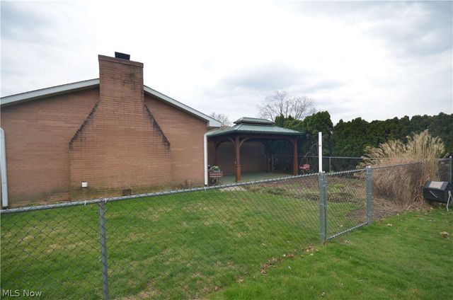 987 Howard Drive, Tallmadge, OH 44278