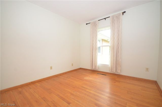 987 Howard Drive, Tallmadge, OH 44278