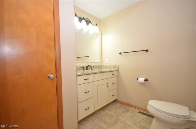 987 Howard Drive, Tallmadge, OH 44278