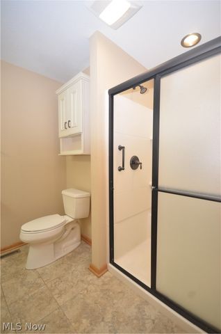 987 Howard Drive, Tallmadge, OH 44278