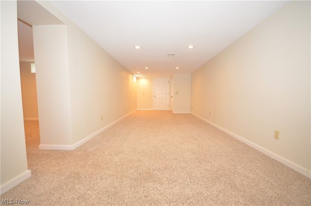 987 Howard Drive, Tallmadge, OH 44278