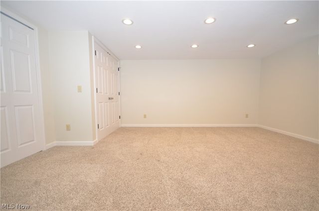 987 Howard Drive, Tallmadge, OH 44278