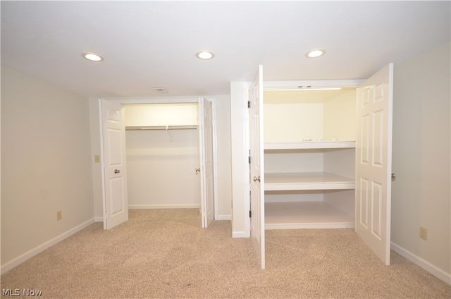 987 Howard Drive, Tallmadge, OH 44278