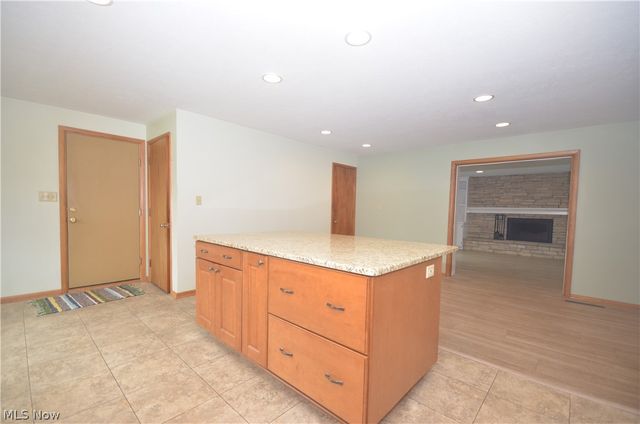 987 Howard Drive, Tallmadge, OH 44278