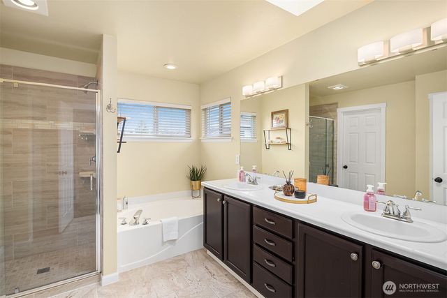 526 Rosario Avenue NE, Renton, WA 98059